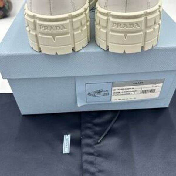 Women's Prada double wheel chunky low top sneakers size 40 made in Italy - Picture 11 of 12